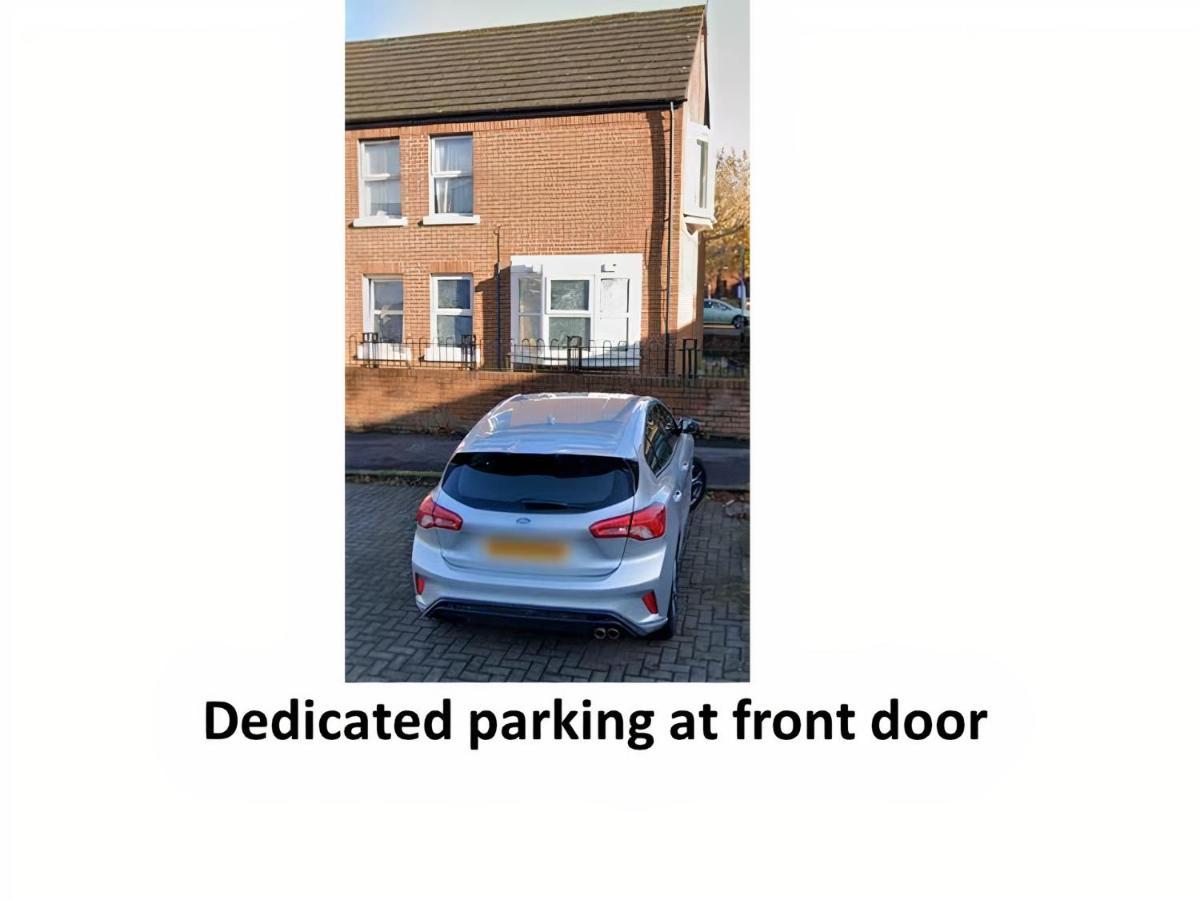 Very Central Location- Free Parking - 2 Bedrooms Belfast Exteriör bild