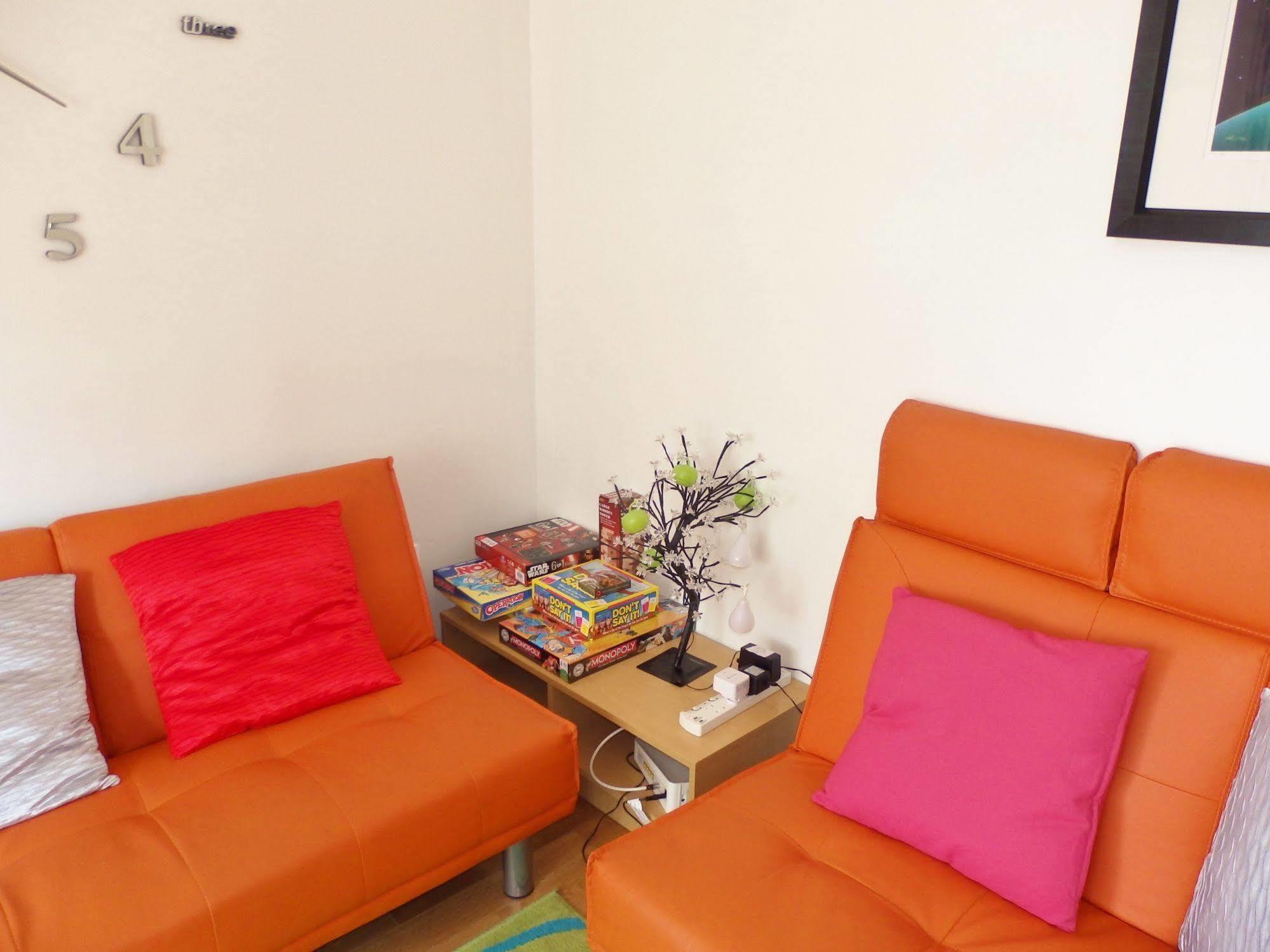 Very Central Location- Free Parking - 2 Bedrooms Belfast Exteriör bild