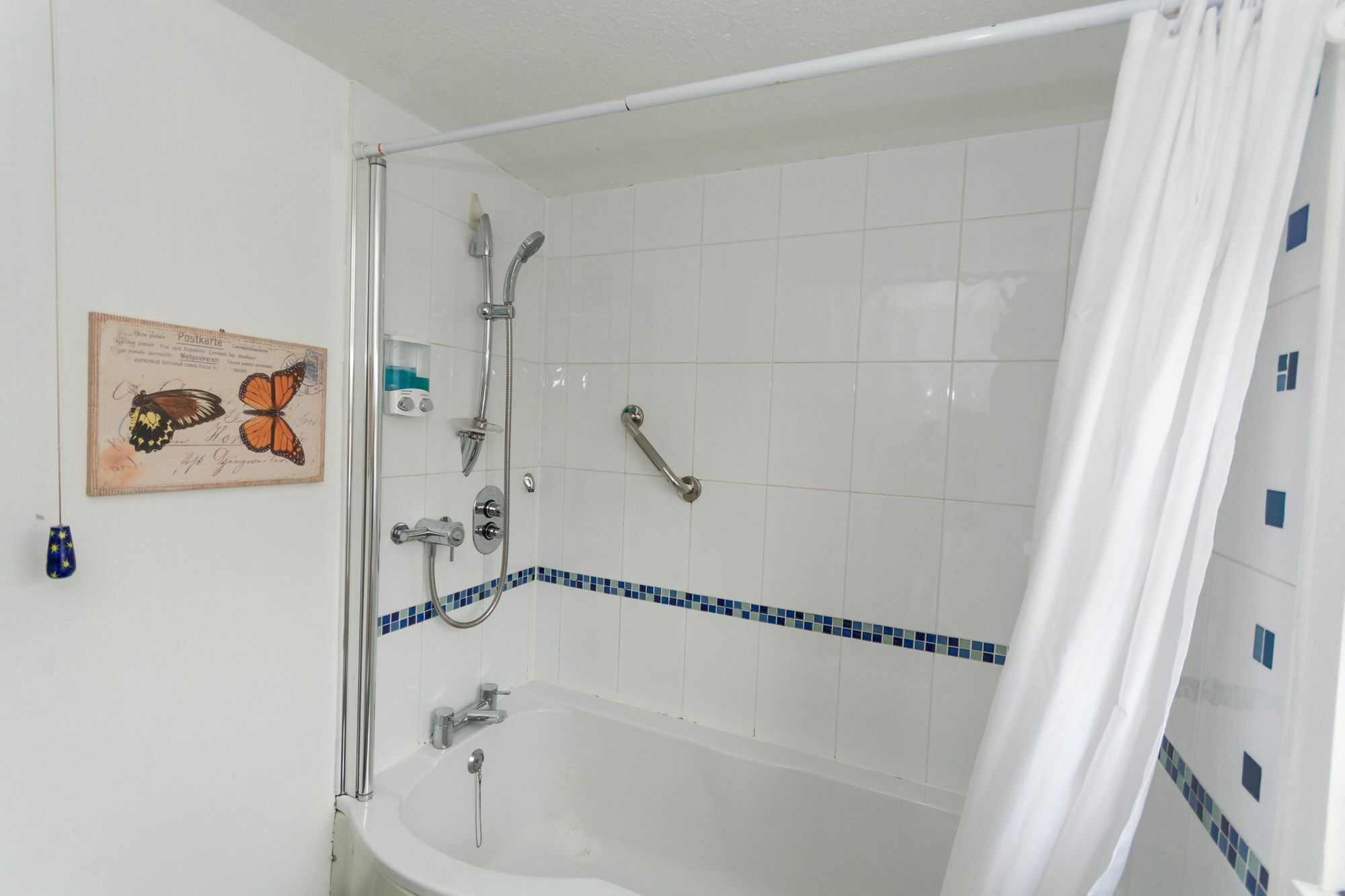 Very Central Location- Free Parking - 2 Bedrooms Belfast Exteriör bild